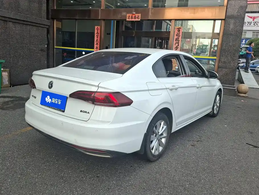 Volkswagen Bora — миниатюра 3