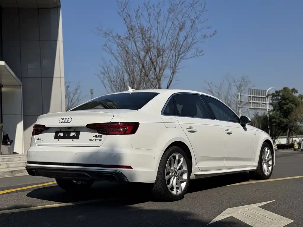 Audi A4L — миниатюра 9