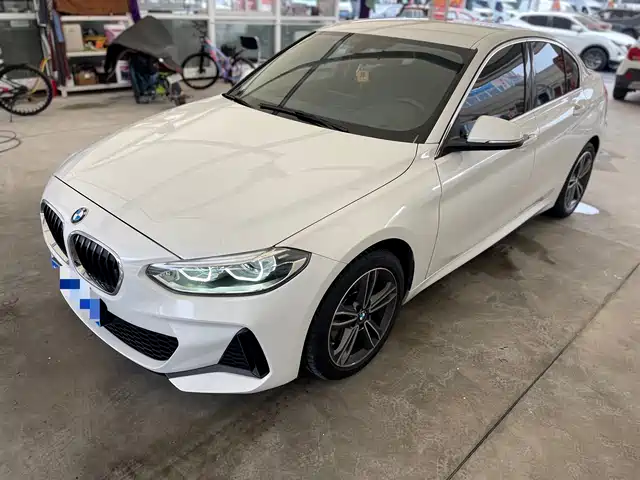 BMW 1 SERIES 2021