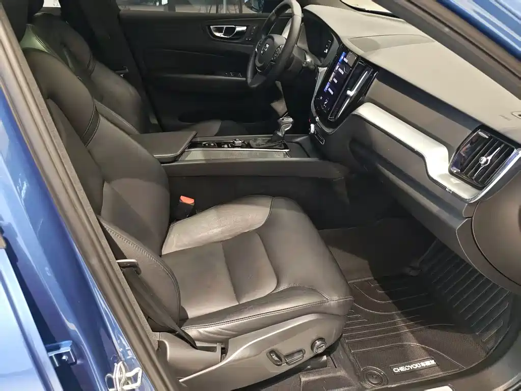 Volvo XC60 — миниатюра 9