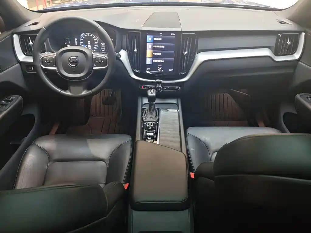 Volvo XC60 — миниатюра 11