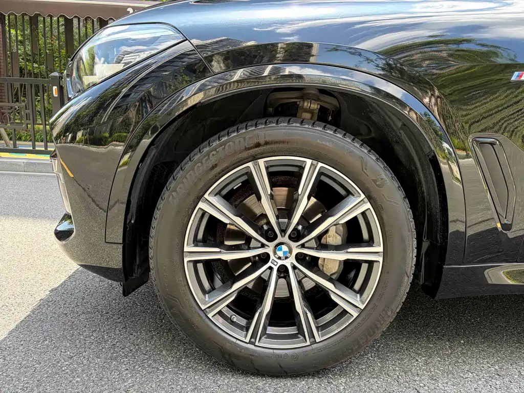 BMW X5 (Import) — миниатюра 4