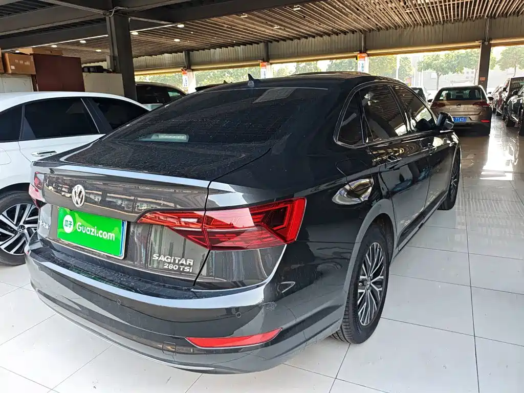 Volkswagen Sagitar — миниатюра 5