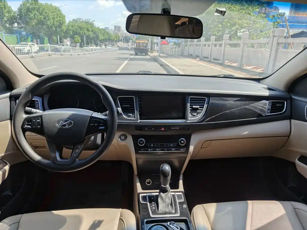 Hyundai Mistra — миниатюра 8