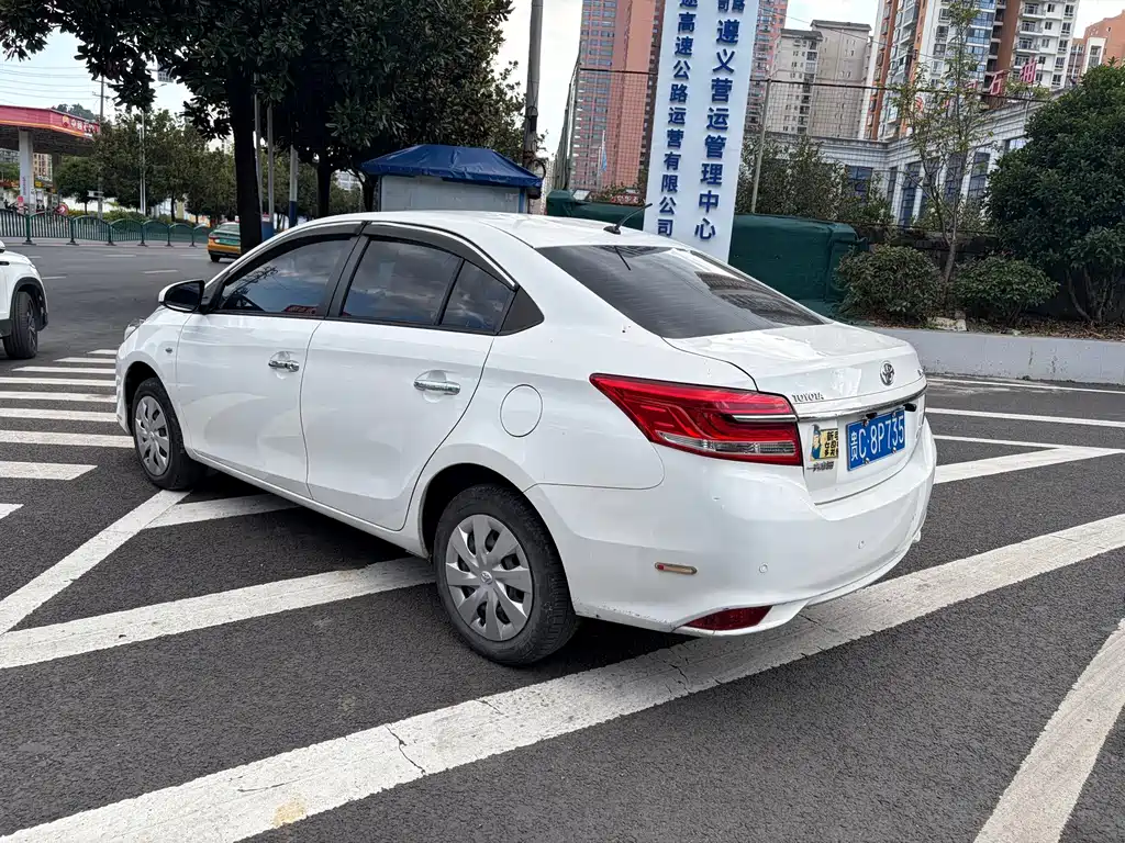 Toyota Vios — миниатюра 9