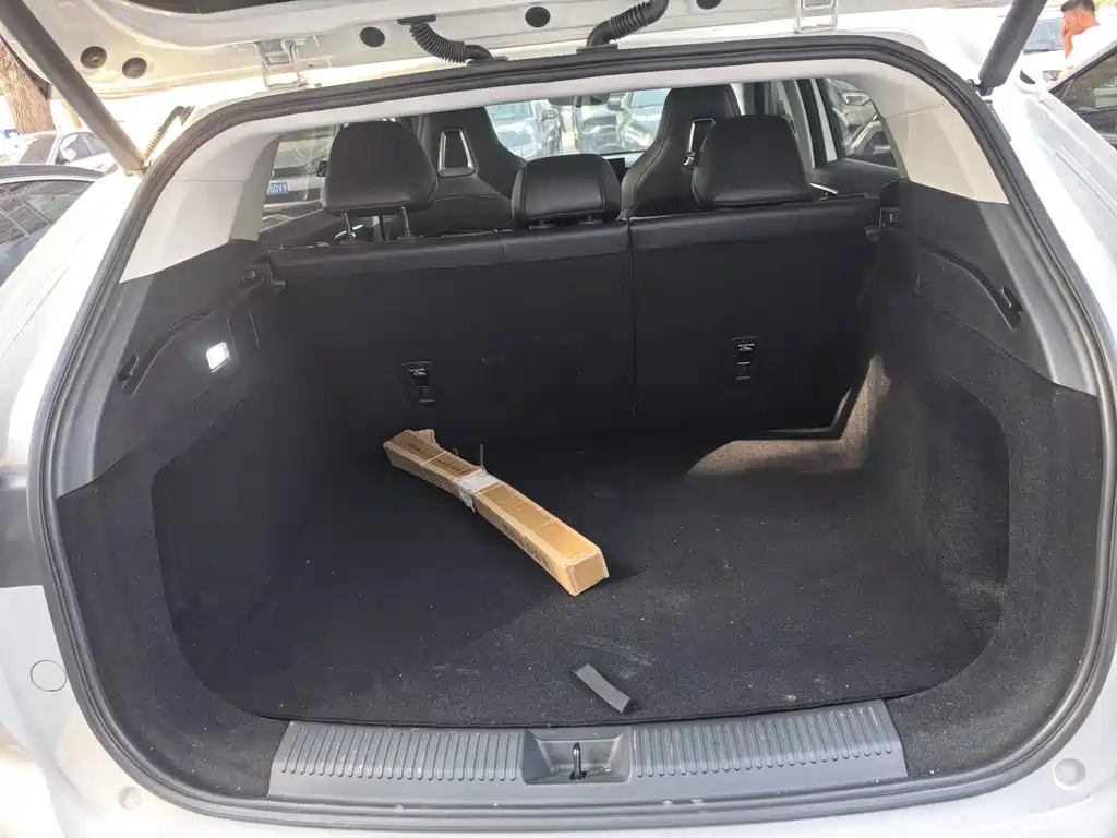 Roewe D5X DMH — миниатюра 7