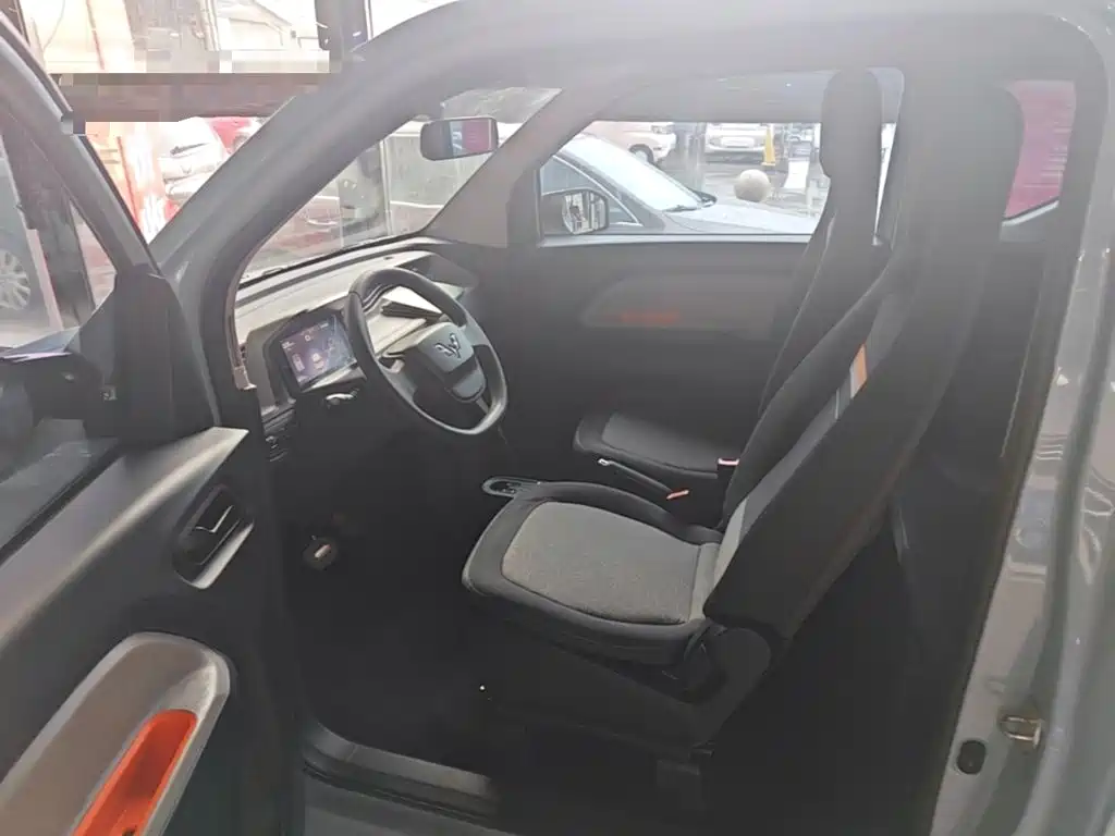 Wuling MINIEV — миниатюра 16