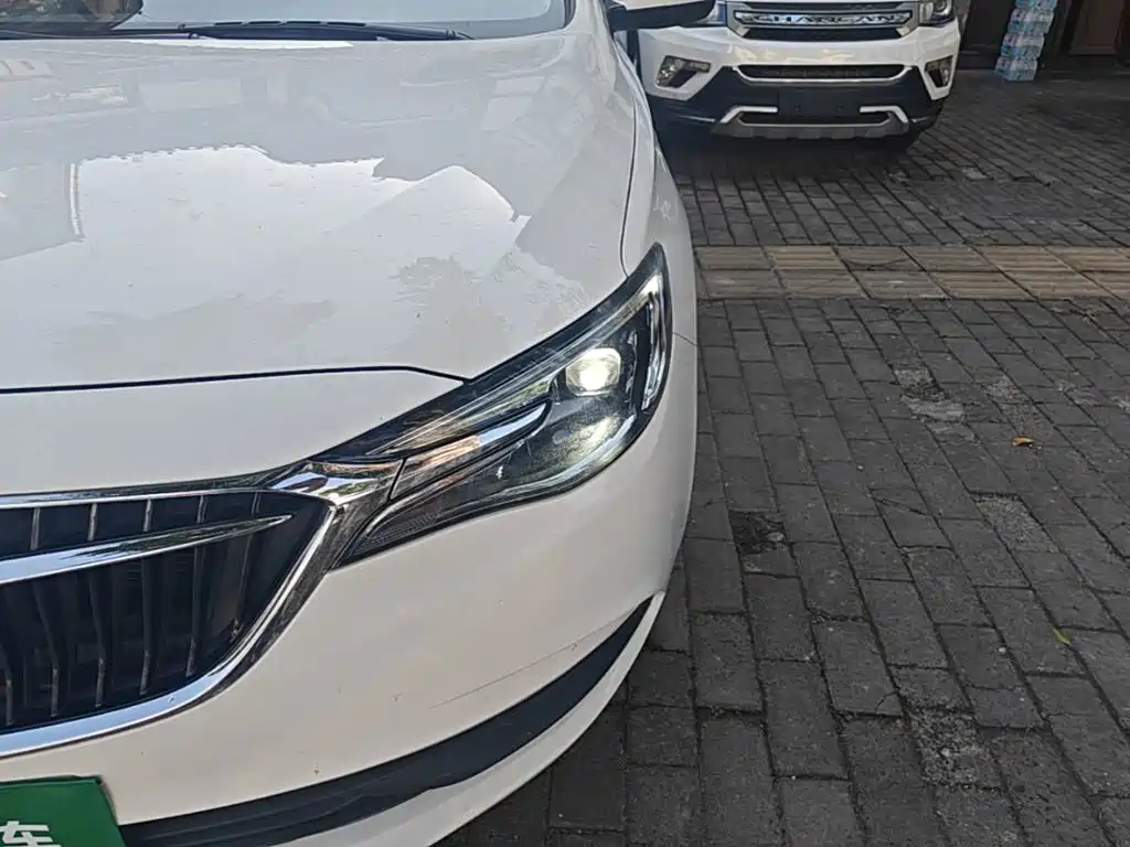 Buick Excelle — миниатюра 24