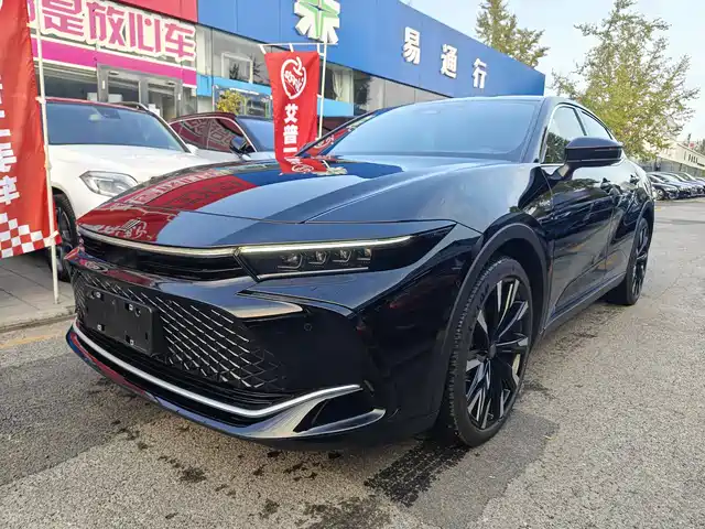 TOYOTA CROWN SPORTCROSS 2023