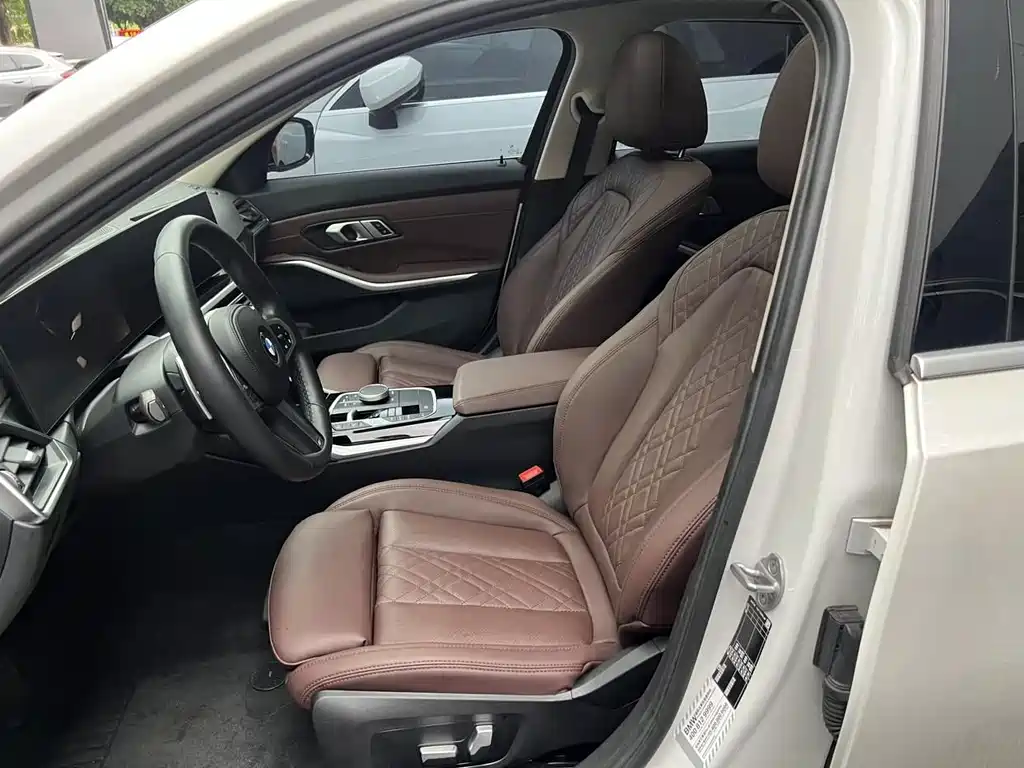 BMW 3 Series — миниатюра 7