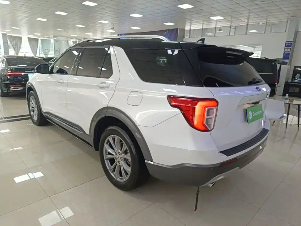 Ford Explorer — миниатюра 5