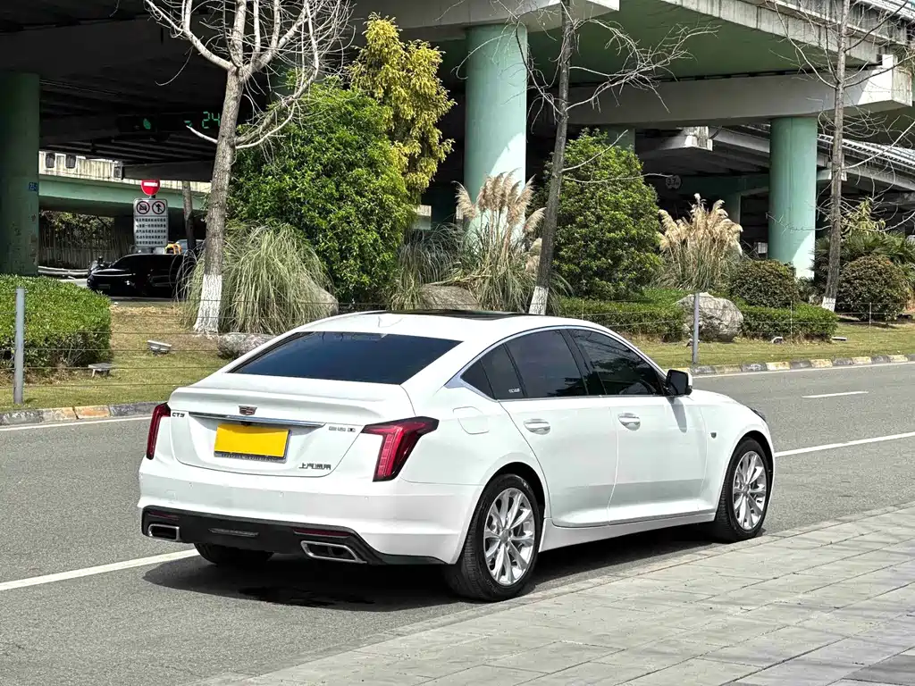 Cadillac CT5 — миниатюра 8