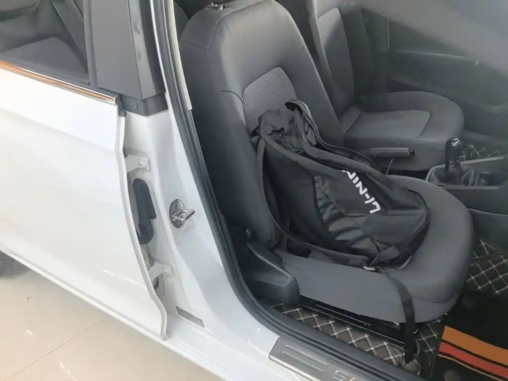 Volkswagen Santana — миниатюра 25