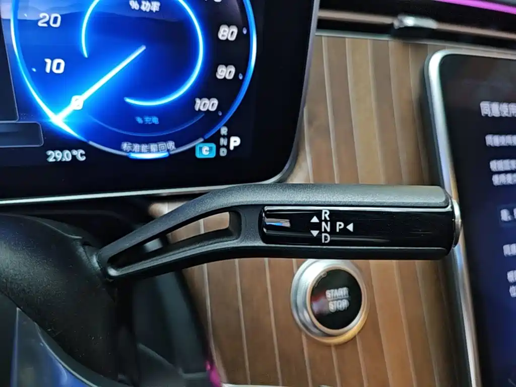 Mercedes-Benz EQE — миниатюра 14
