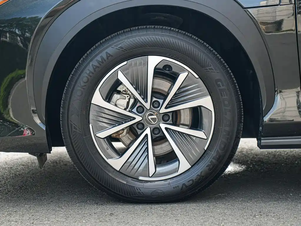 Lexus RZ 2023 450e