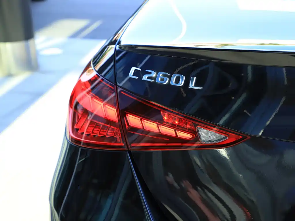 Mercedes-Benz C-Class — миниатюра 22