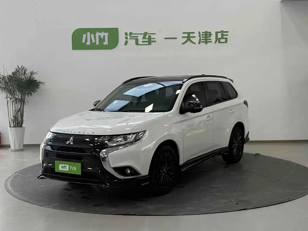 Mitsubishi Outlander 2021 2.0L 5 мест