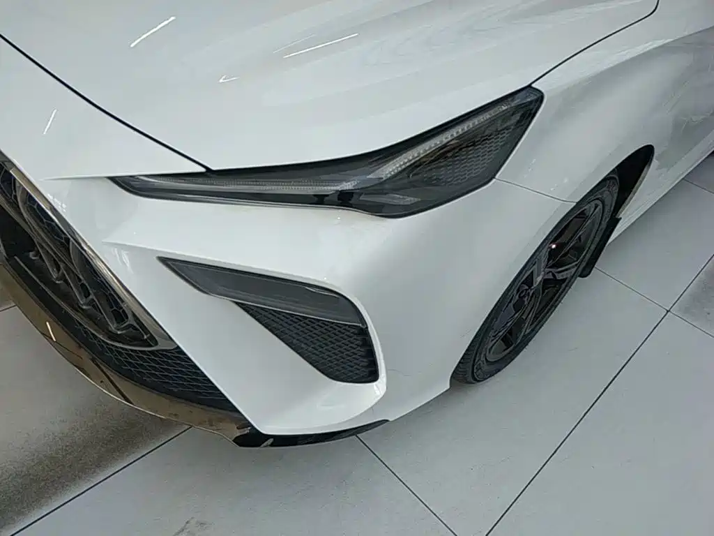 MG MG5 Scorpio — миниатюра 24