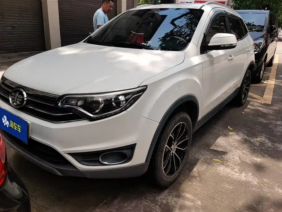 Купить FAW Senya R7