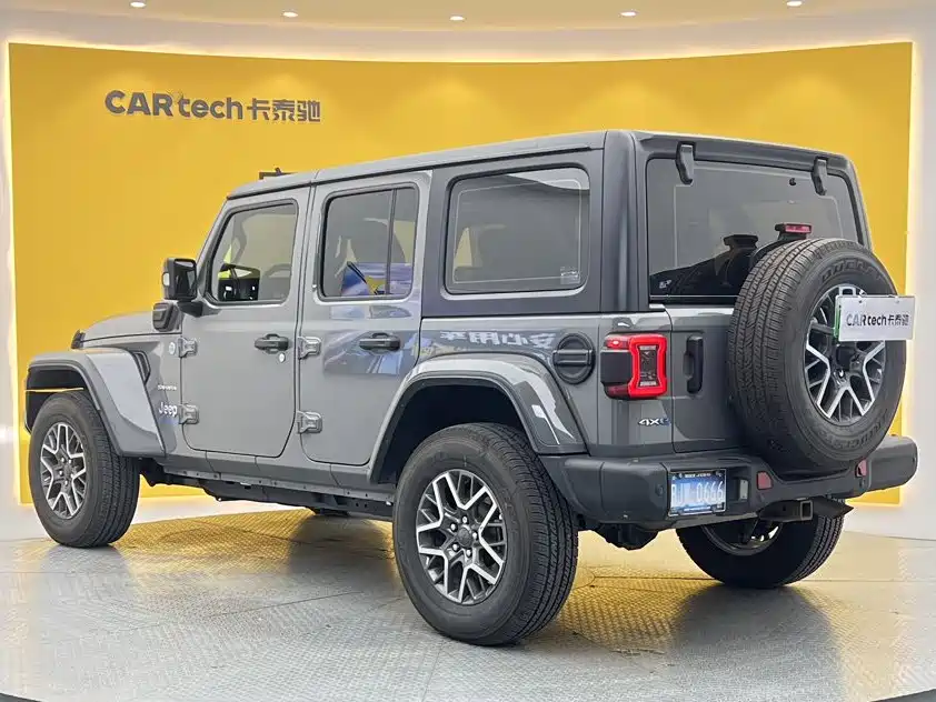 Jeep Wrangler PHEV — миниатюра 5