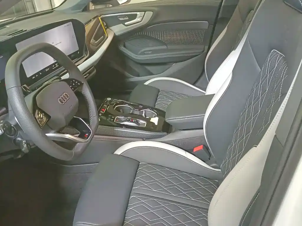 Audi A5L 2026 2.0T Sport Plus