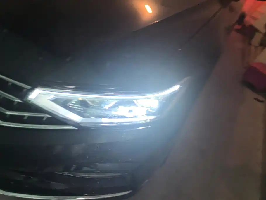 Volkswagen Magotan — миниатюра 5