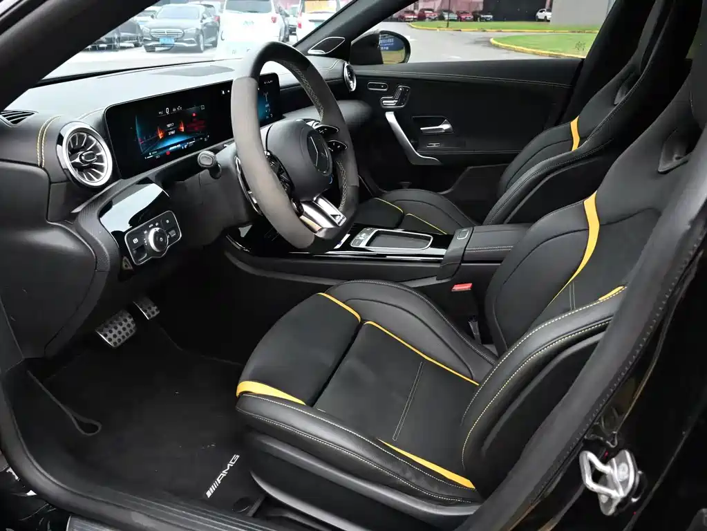 Mercedes-Benz CLA AMG — миниатюра 8