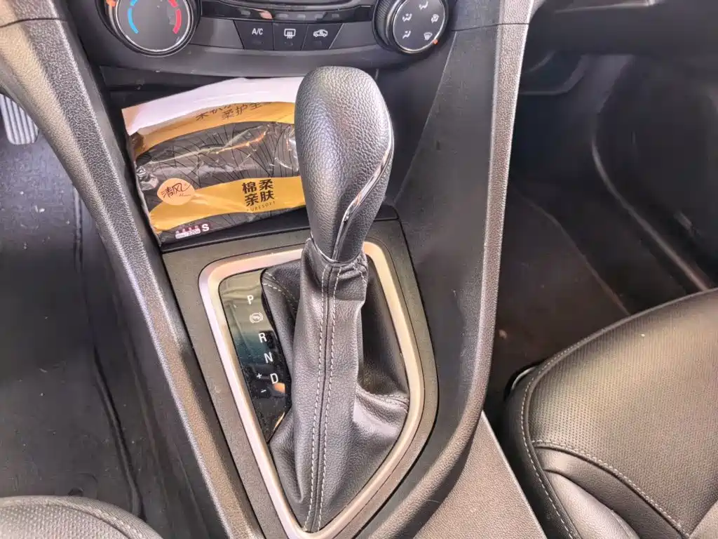 Buick Excelle — миниатюра 10