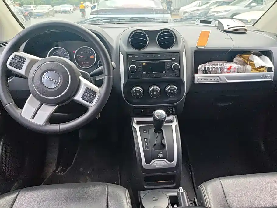Jeep Compass (Import) — миниатюра 11