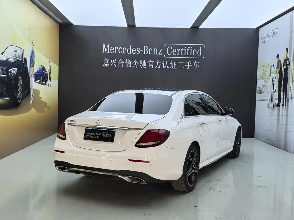 Mercedes-Benz E-Class — миниатюра 4