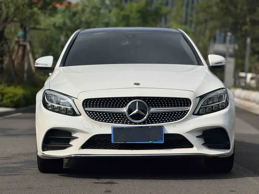 Mercedes-Benz C-Class — миниатюра 2