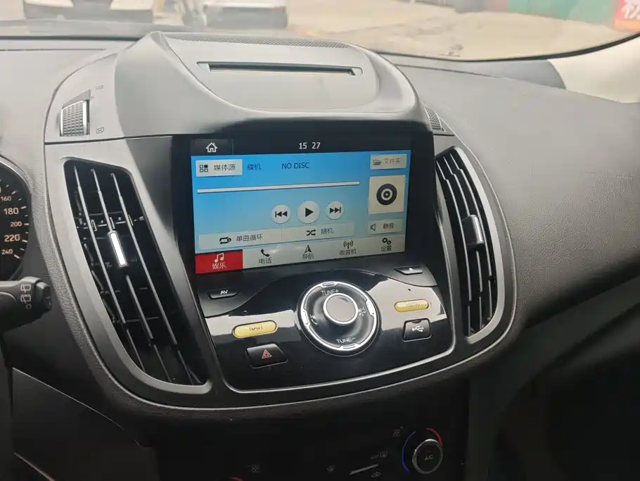 Ford Kuga — миниатюра 13