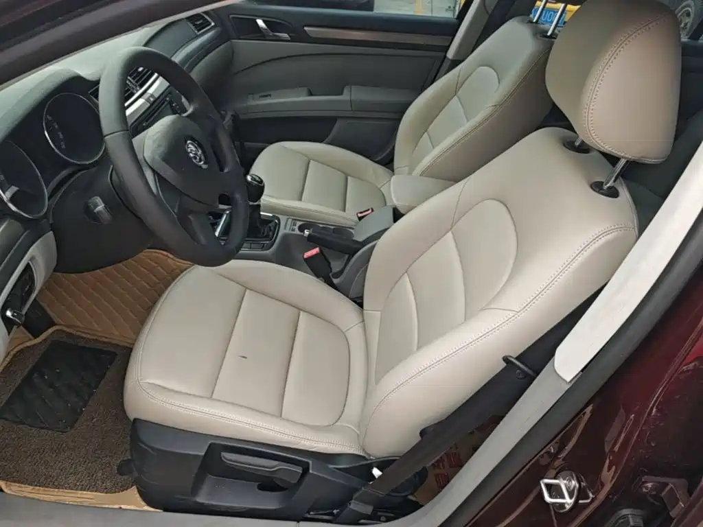 Skoda Superb — миниатюра 15