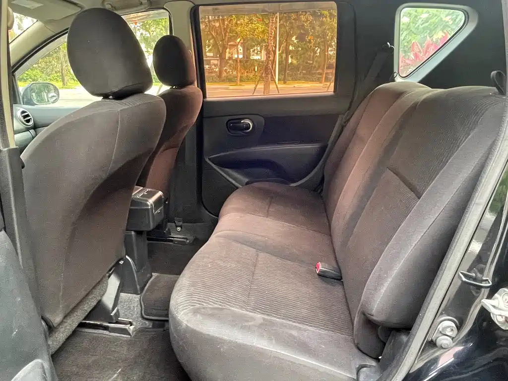 Nissan Livina — миниатюра 6