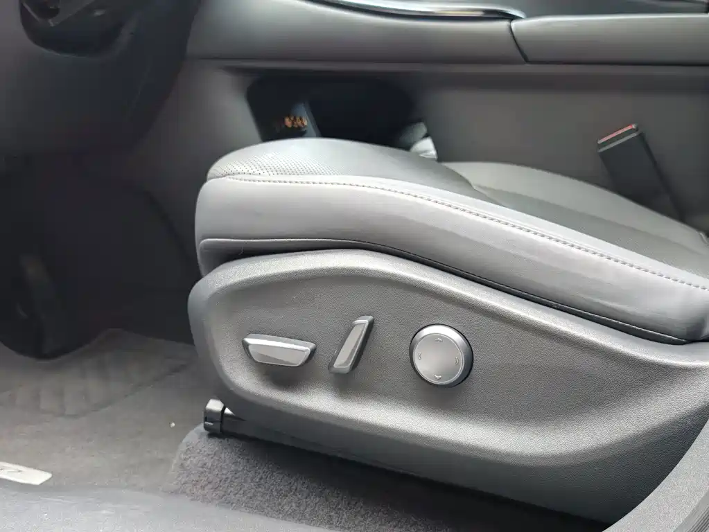 XPeng G7 — миниатюра 11