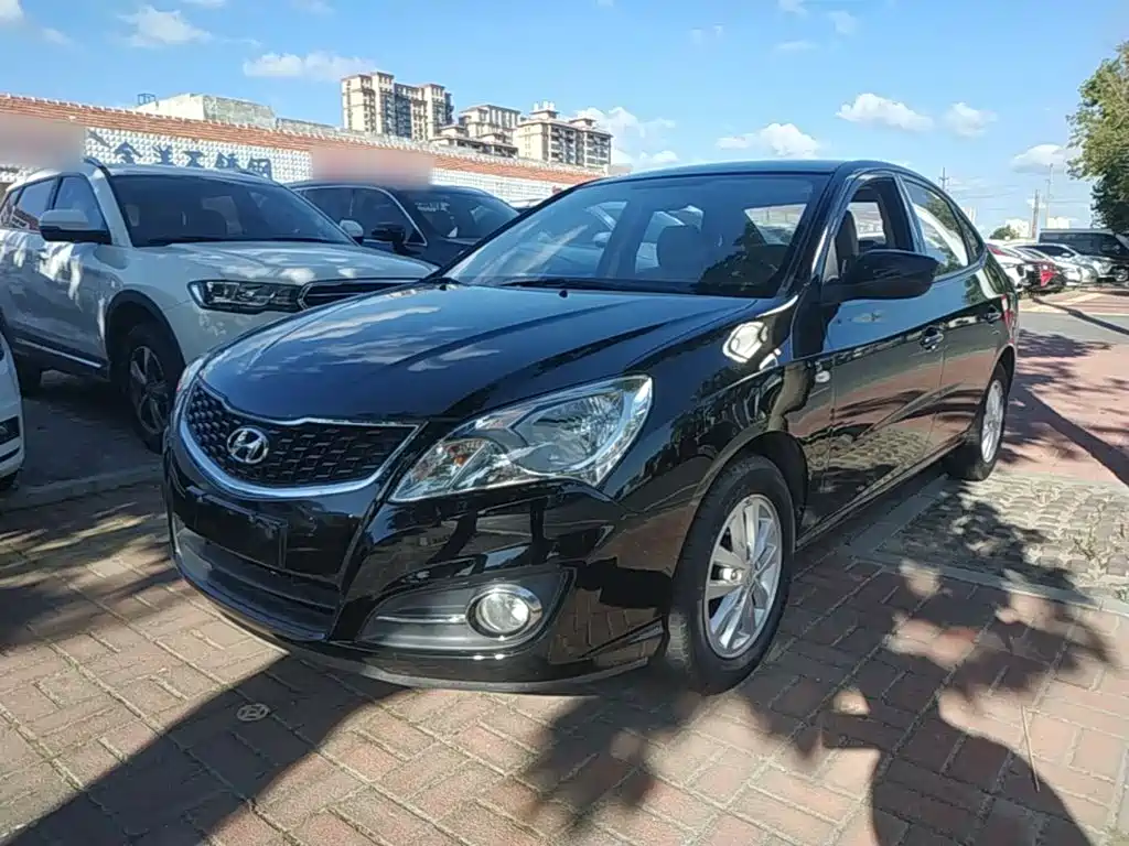 Hyundai Elantra — миниатюра 2