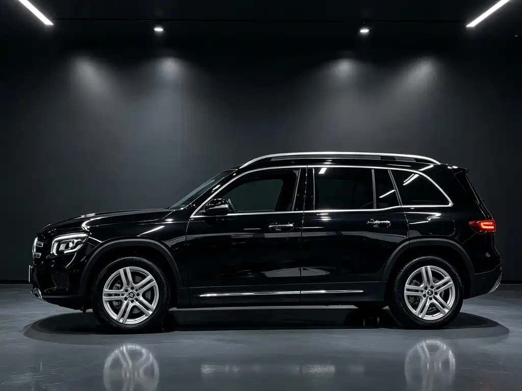 Mercedes-Benz GLB — миниатюра 3