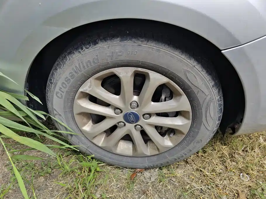 Ford Focus — миниатюра 6
