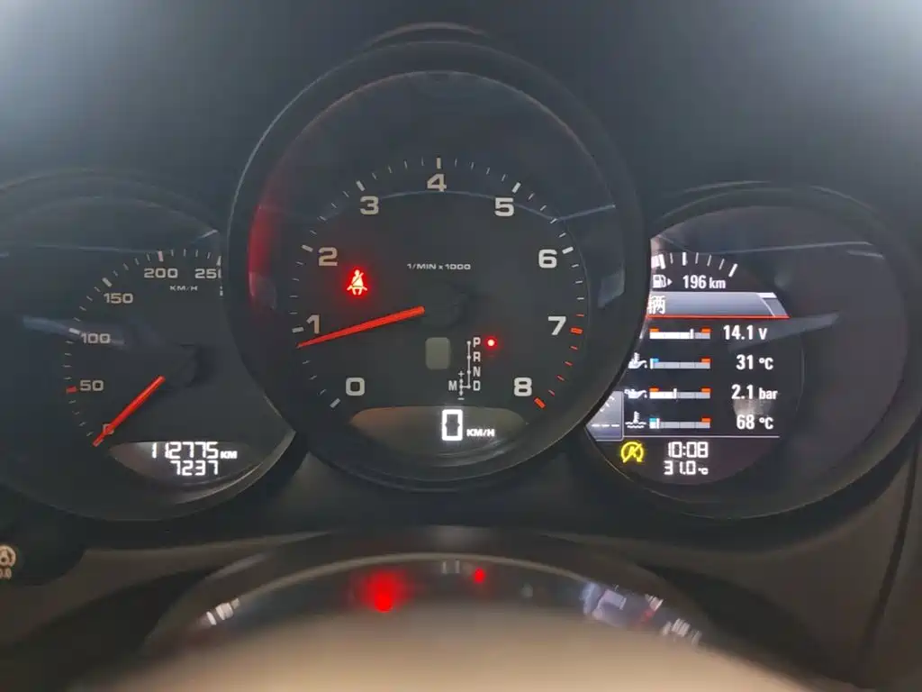 Porsche Macan — миниатюра 12