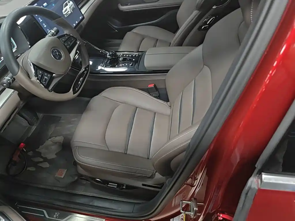 BYD Han — миниатюра 15