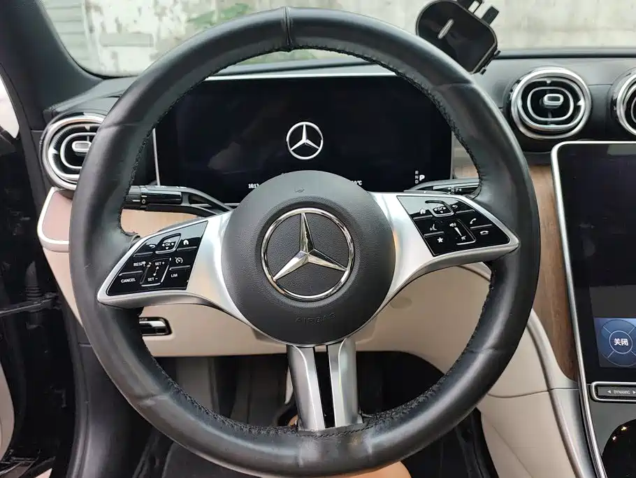 Mercedes-Benz C-Class — миниатюра 15