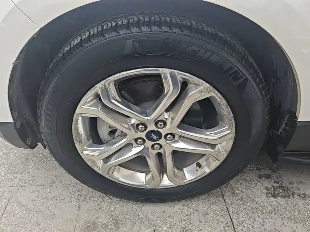 Ford Edge — миниатюра 23
