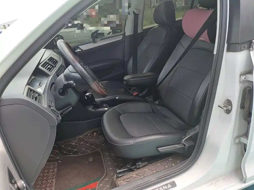 Volkswagen Santana — миниатюра 15