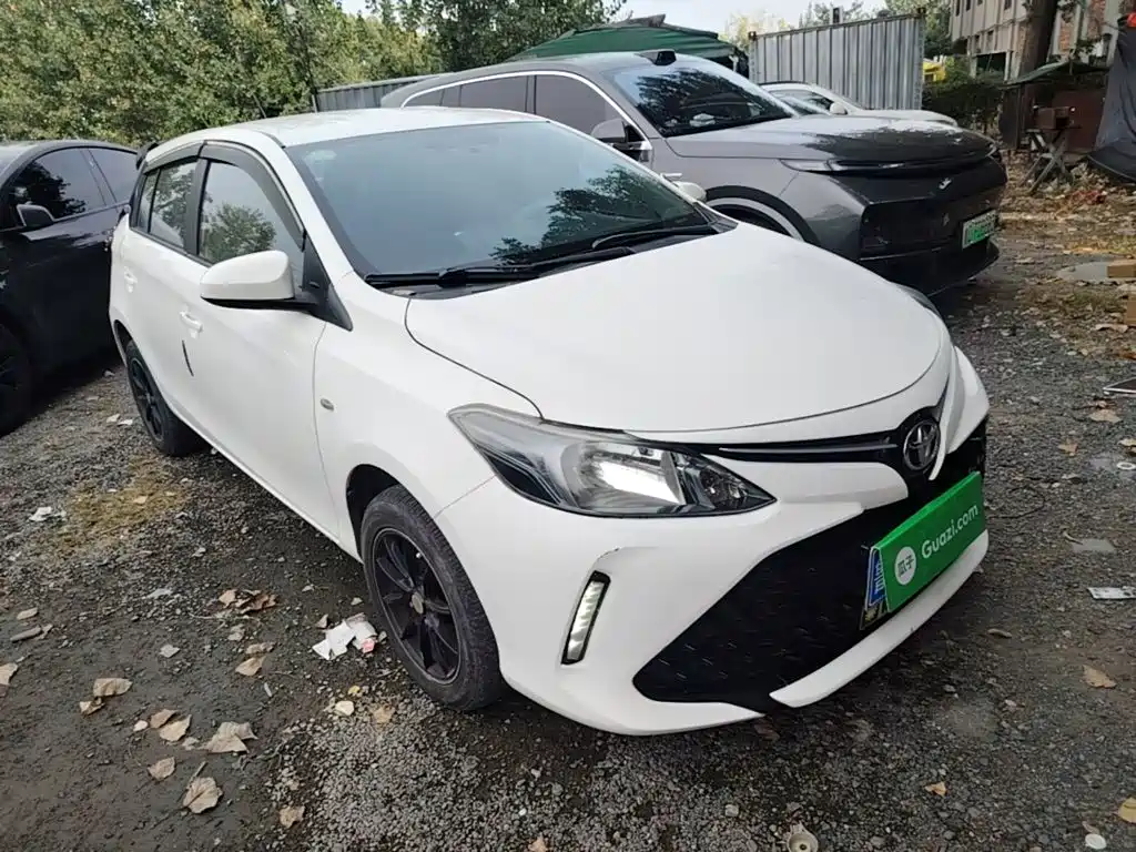 Toyota Vios FS — миниатюра 4