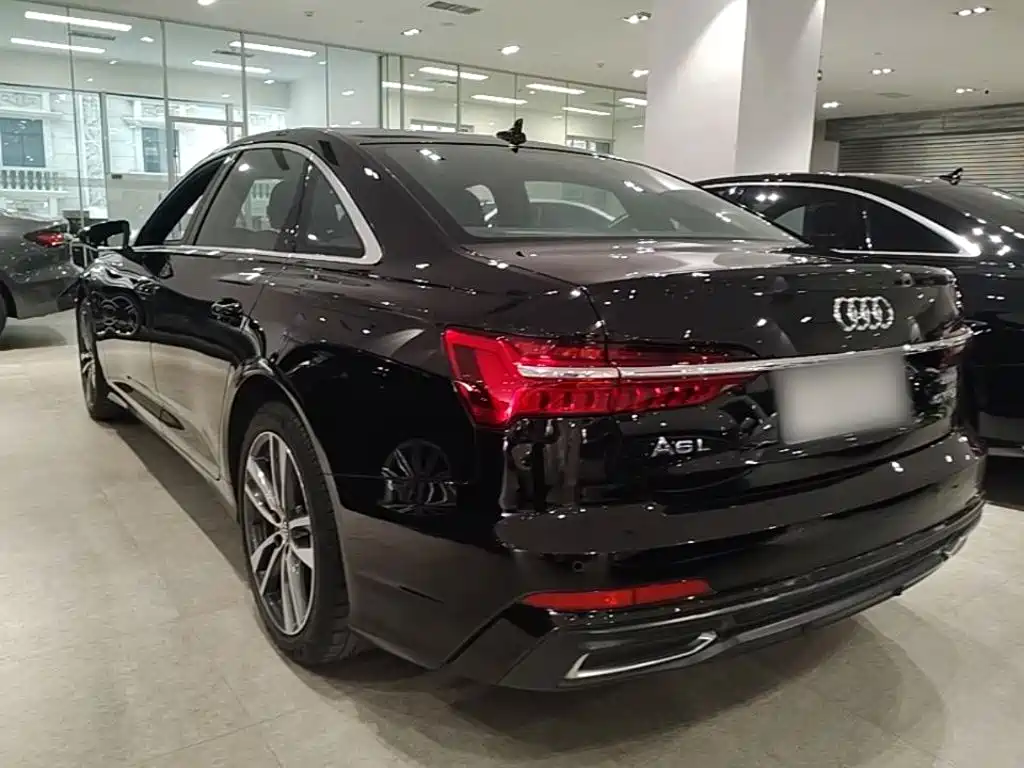 Audi A6L 2021 40 TFSI Luxury