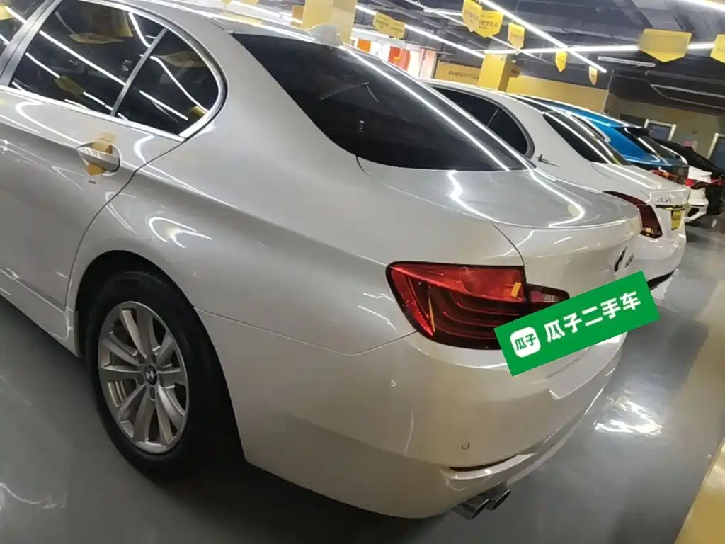 BMW 5 Series — миниатюра 5