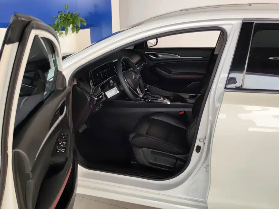 Changan Eado — миниатюра 9