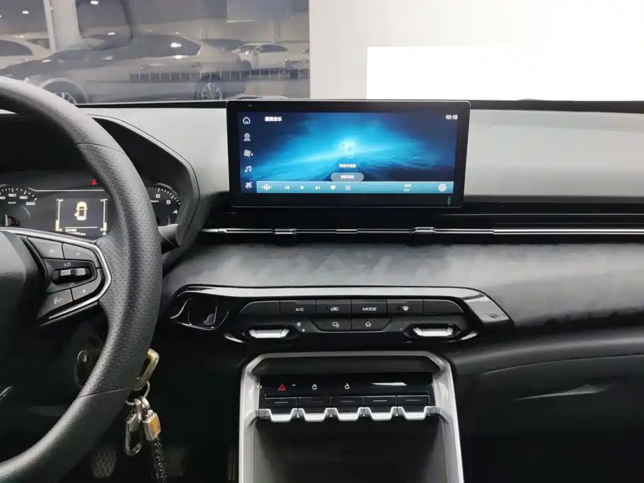 Baojun RS-3 — миниатюра 13