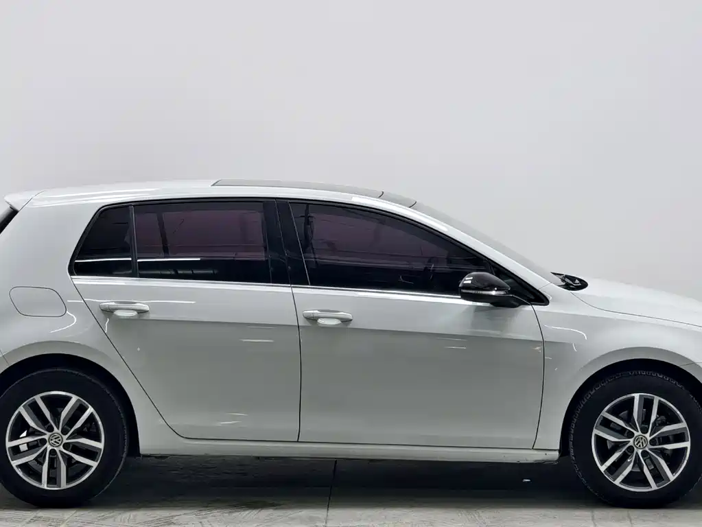 Volkswagen Golf — миниатюра 8