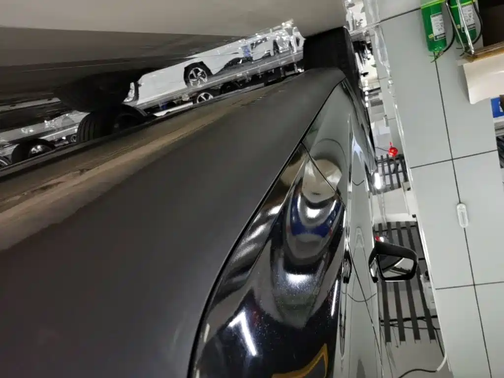Tesla Model Y — миниатюра 22